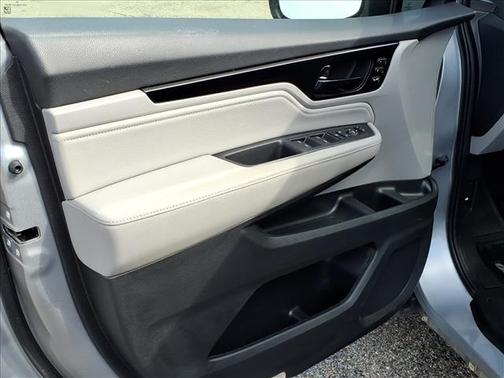 Silver 2022 Honda Odyssey Touring