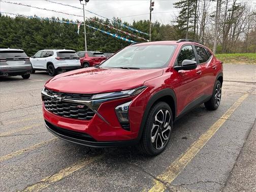 Apex Red 2026 Chevrolet Trax FWD 2RS
