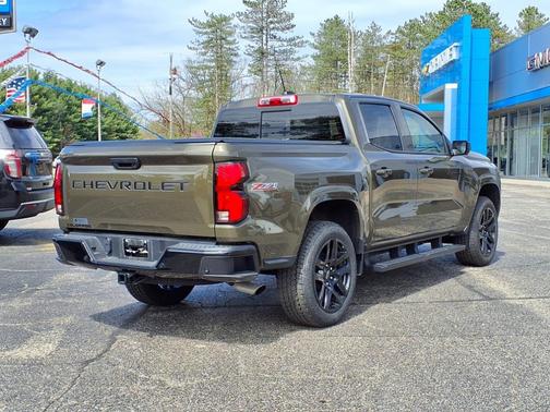 Harvest Bronze Metallic 2024 Chevrolet Colorado Z71
