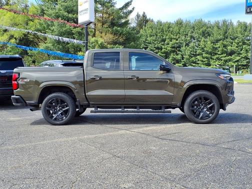 Harvest Bronze Metallic 2024 Chevrolet Colorado Z71