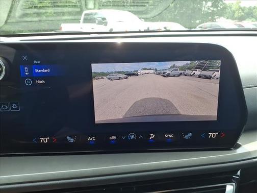 Lakeshore Blue Metallic 2026 Chevrolet Traverse LT