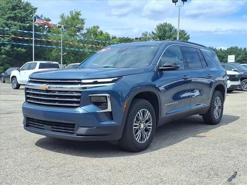 Lakeshore Blue Metallic 2026 Chevrolet Traverse LT