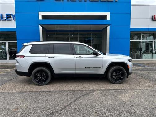Silver Zynith 2023 Jeep Grand Cherokee L Limited
