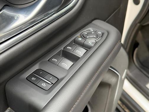 Iridescent 2021 Chevrolet Tahoe 4WD High Country
