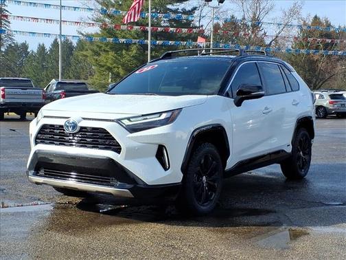 2024 Toyota RAV4 Hybrid SE