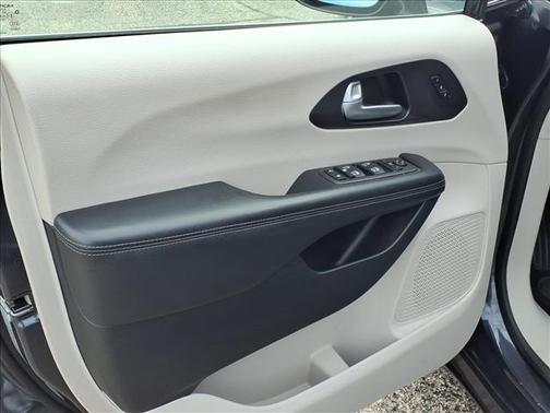 Maximum Steel Metallic Clearcoat 2020 Chrysler Pacifica Limited