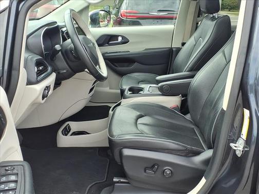 Maximum Steel Metallic Clearcoat 2020 Chrysler Pacifica Limited