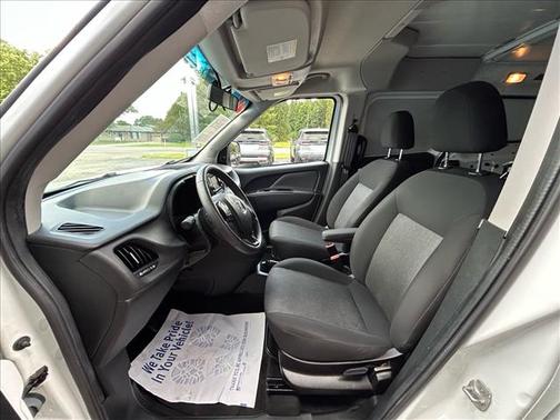 Bright White 2022 RAM ProMaster City Tradesman