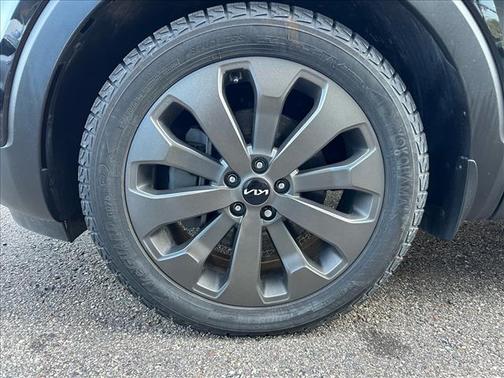 Ebony Black 2022 Kia Telluride SX