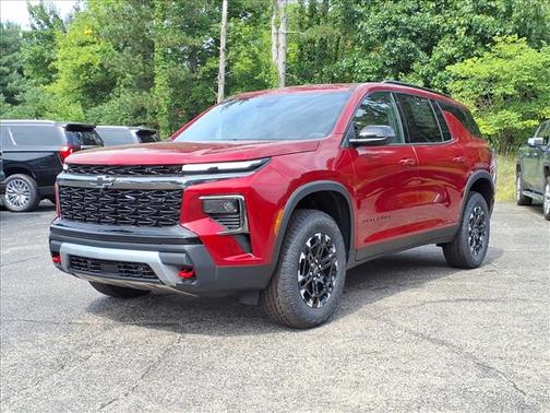 Radiant Red Tintcoat 2027 Chevrolet Traverse AWD Z71