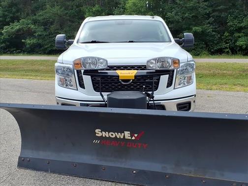 Glacier White 2019 Nissan Titan XD SV
