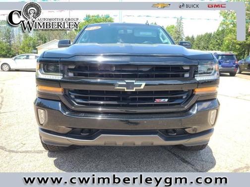 Photo 2 of 30 of 2017 Chevrolet Silverado 1500 LT