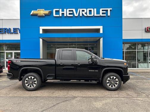 Black 2026 Chevrolet Silverado 2500 Custom