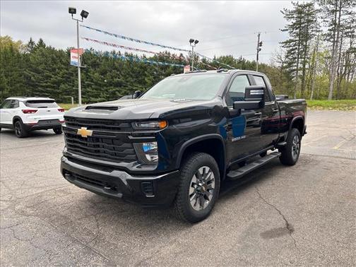 Black 2026 Chevrolet Silverado 2500 Custom