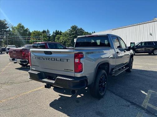 Sterling Gray Metallic 2026 Chevrolet Silverado 2500 Custom