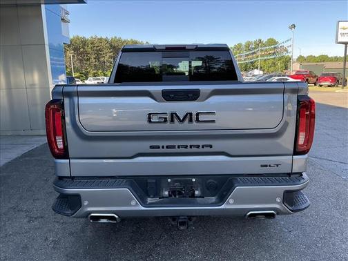 Sterling Metallic 2024 GMC Sierra 1500 SLT