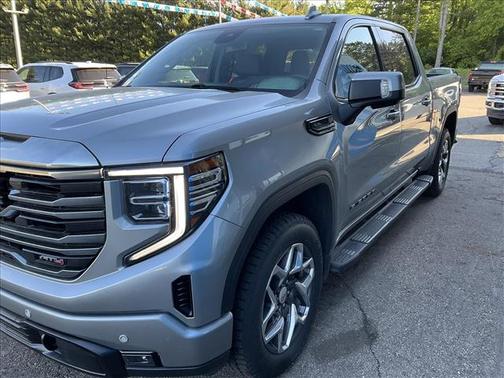 Sterling Metallic 2024 GMC Sierra 1500 SLT