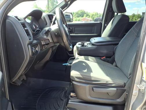 Billet Silver Metallic Clearcoat 2022 RAM 2500 Tradesman Crew Cab 4x4 6'4' Box