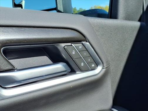 Glacier White Tricoat 2026 GMC Sierra 3500 Denali