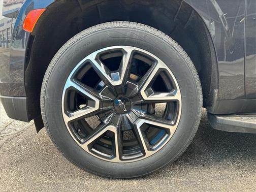 Dark Ash Metallic 2022 Chevrolet Tahoe 4WD RST