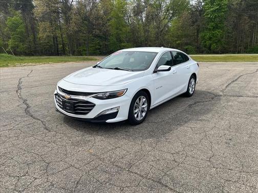 Summit White 2024 Chevrolet Malibu FWD 1LT