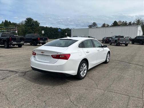 Summit White 2024 Chevrolet Malibu FWD 1LT
