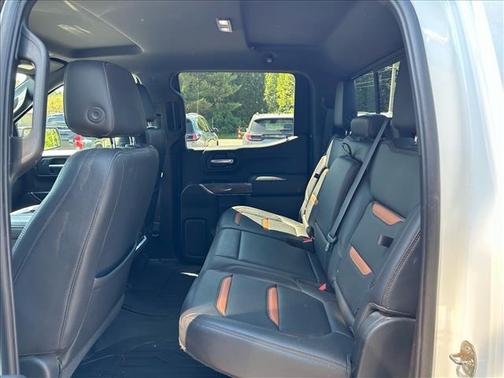 White 2019 GMC Sierra 1500 AT4