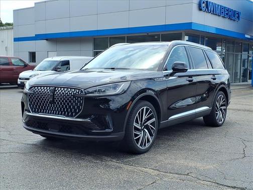 Infinite Black Metallic Clearcoat 2025 Lincoln Aviator Reserve AWD