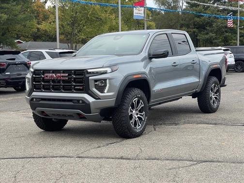 2023 GMC Canyon Base