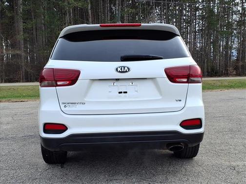 Snow White Pearl 2019 Kia Sorento LX