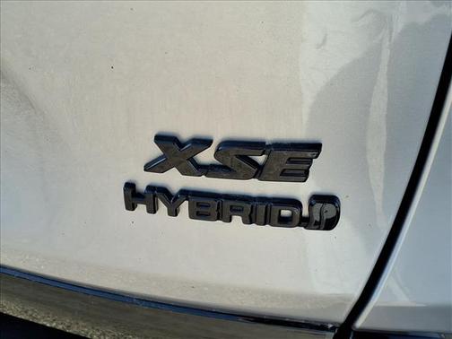 2023 Toyota RAV4 Hybrid SE
