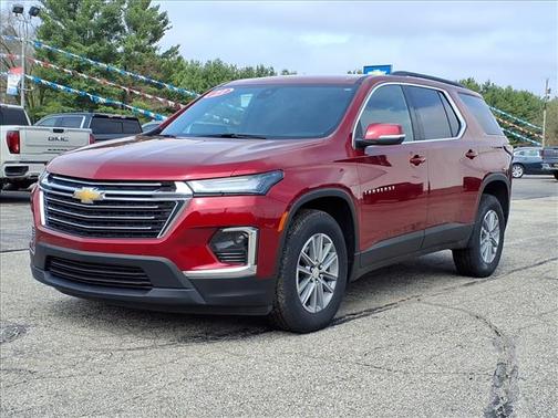 Radiant Red Tintcoat 2023 Chevrolet Traverse LT Cloth