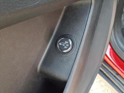 Radiant Red Tintcoat 2023 Chevrolet Traverse LT Cloth