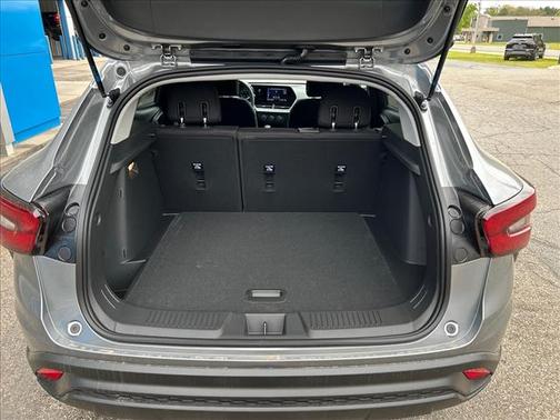 Sterling Gray Metallic 2026 Chevrolet Trax LS