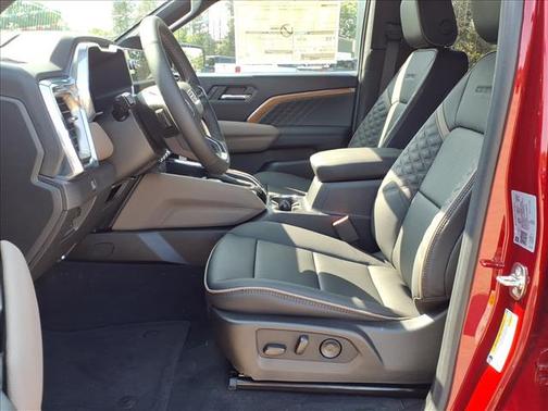 2025 GMC Canyon Denali
