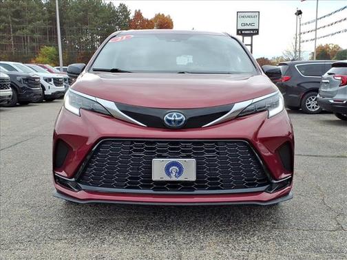Ruby Flare Pearl 2021 Toyota Sienna