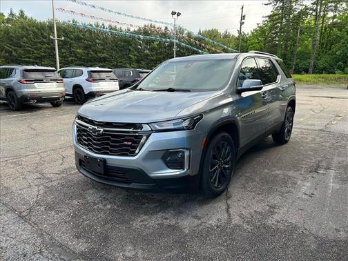 Grey 2023 Chevrolet Traverse RS