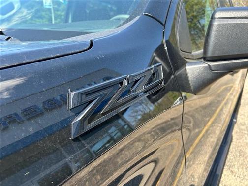 Black 2026 Chevrolet Silverado 1500 Custom Trail Boss