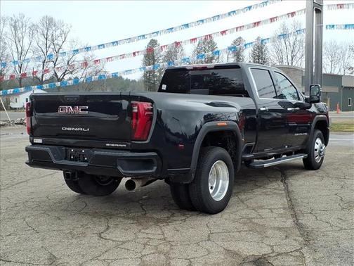 2025 GMC Sierra 3500 Denali