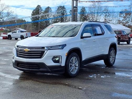 2022 Chevrolet Traverse LT Cloth