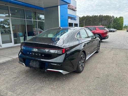 Black 2025 Hyundai SONATA SEL