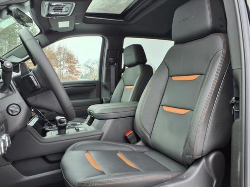 Onyx Black 2025 GMC Sierra 1500 AT4