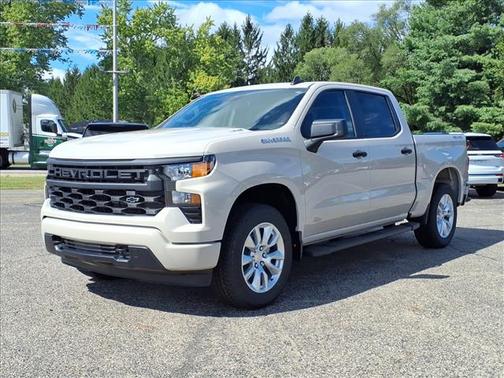 White Sands 2026 Chevrolet Silverado 1500 Custom