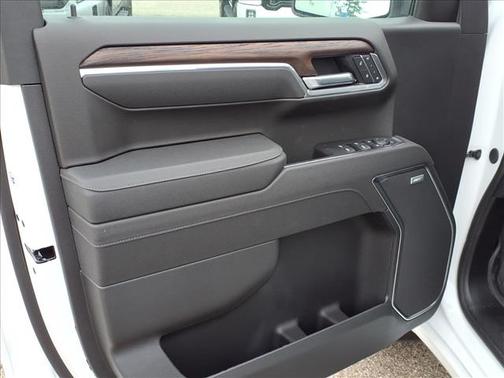 Summit White 2026 GMC Sierra 1500 SLT