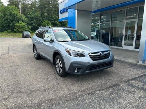 Ice Silver Metallic 2020 Subaru Outback Premium