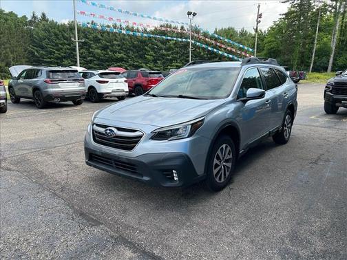 Ice Silver Metallic 2020 Subaru Outback Premium