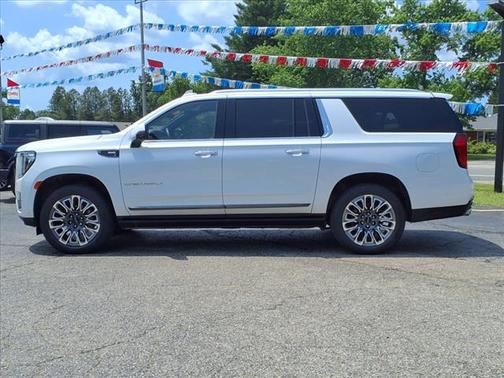 2023 GMC Yukon XL Denali Ultimate