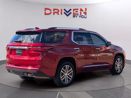 2023 Chevrolet Traverse High Country