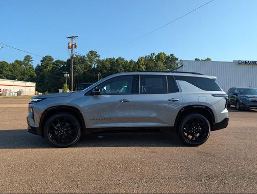 Sterling Gray Metallic 2026 Chevrolet Traverse RS