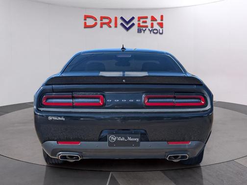 2015 Dodge Challenger SXT Plus